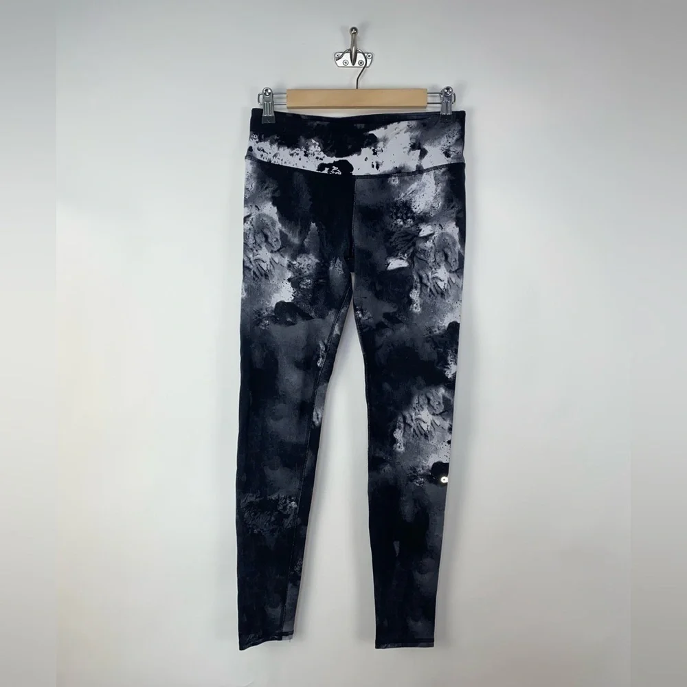 Alo Black and White Marble Tie Dyed Leggings Size Small‎